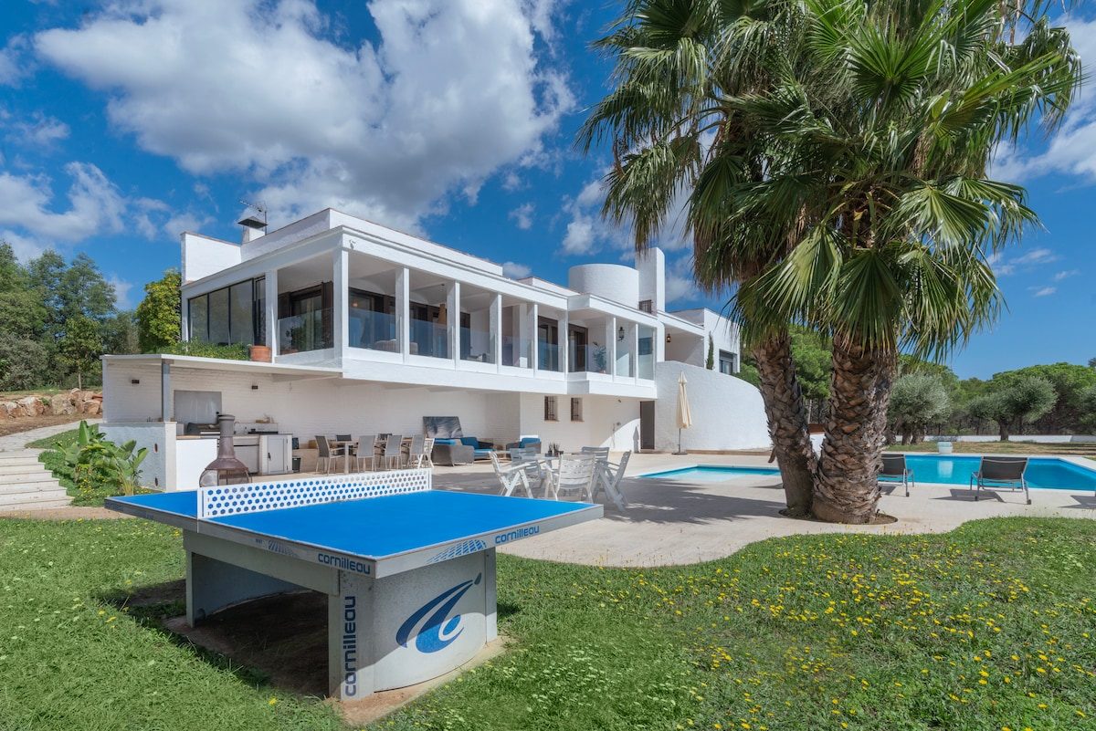 The pool at Joia del Mar villa on the Costa Brava